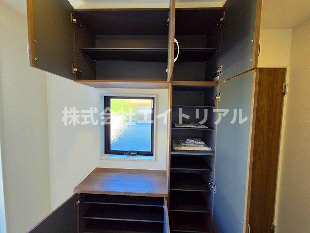 可児市愛岐ケ丘3丁目　新築戸建　全1棟の内装|1階　下駄箱