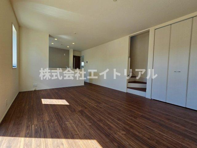 可児市愛岐ケ丘3丁目　新築戸建　全1棟の居間・リビング|1階