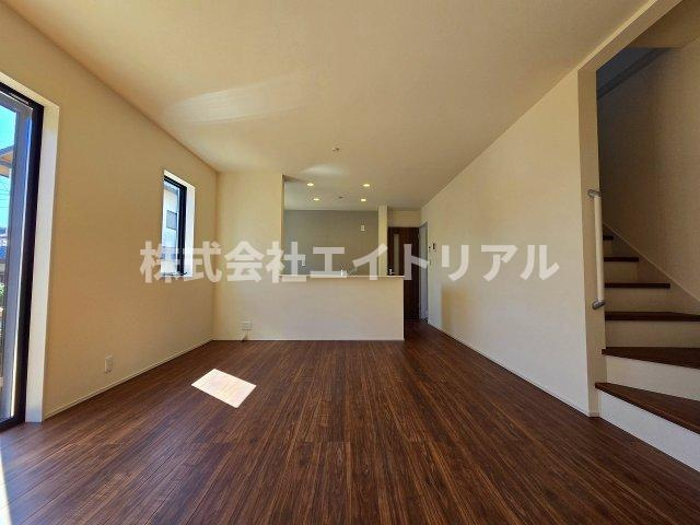 可児市愛岐ケ丘3丁目　新築戸建　全1棟の居間・リビング|1階