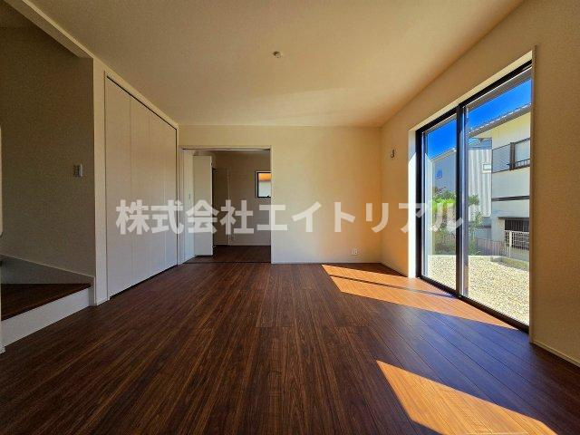 可児市愛岐ケ丘3丁目　新築戸建　全1棟の居間・リビング|1階