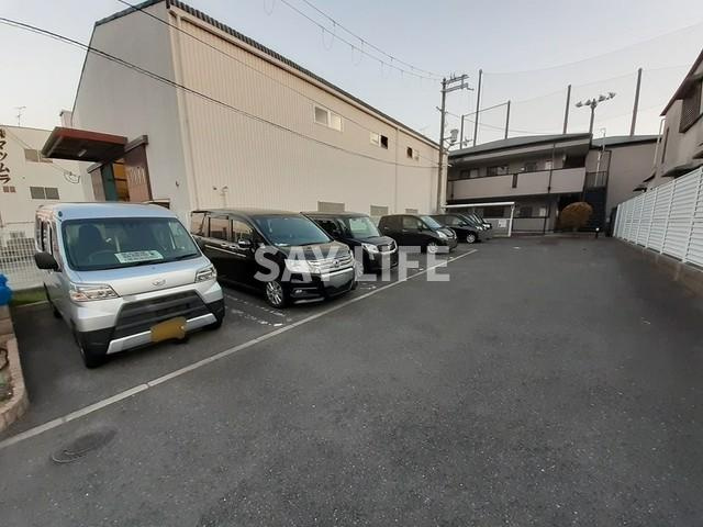パソ・ヘンテの駐車場