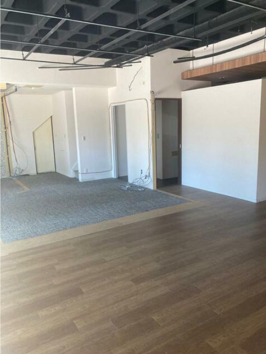 河津ビル【　1階路面店　】