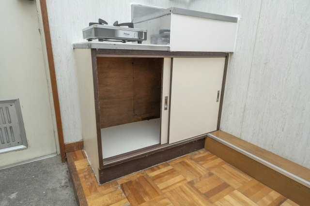 AP595 ニューヤングキャッスルB棟 202のキッチン|

