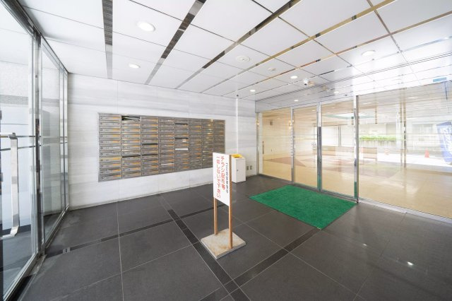AP896 ラ・レジダンス・ド・シャトレーヌ 405のエントランス|

