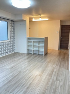 【居間・リビング】 | コエドラーパ | 別のお部屋の写真です