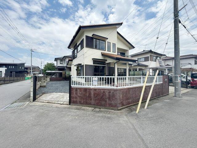 宇都宮市簗瀬町　3ＳＬＤＫ　中古住宅の駐車場