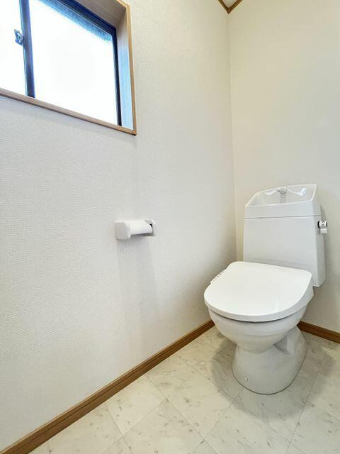 宇都宮市簗瀬町　3ＳＬＤＫ　中古住宅のトイレ