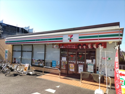 セブン－イレブン さいたま大戸３丁目店まで130ｍ
