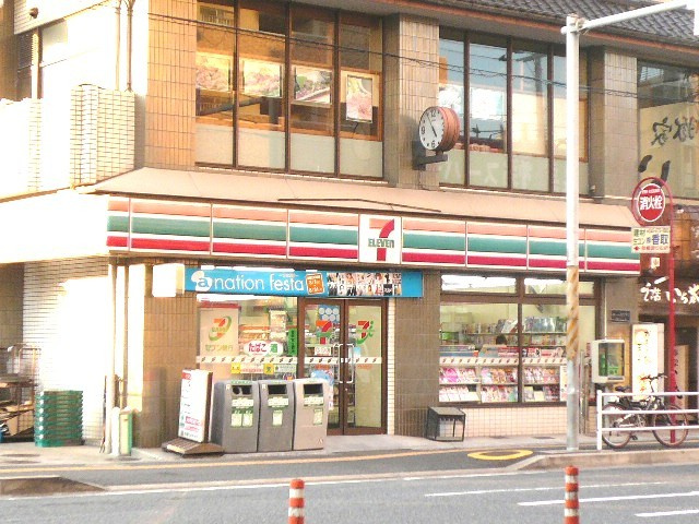 セブンーイレブン幕張本郷駅前店まで220ｍ