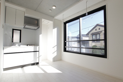 ★過去募集時の写真です★明るい光が差し込むお部屋★