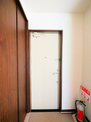 【玄関】アンソレイユ原町