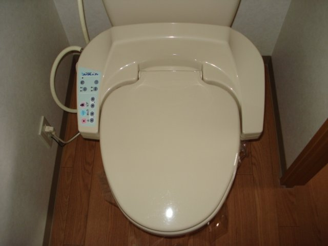 フォレブルーのトイレ|シャワー付トイレ