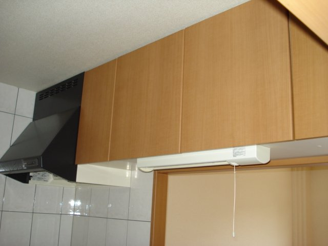 フォレブルーのキッチン|戸棚