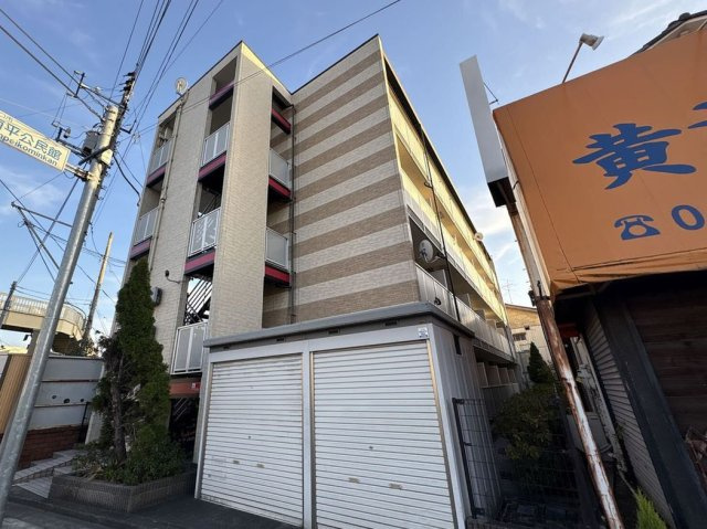 レオパレスクワトロ