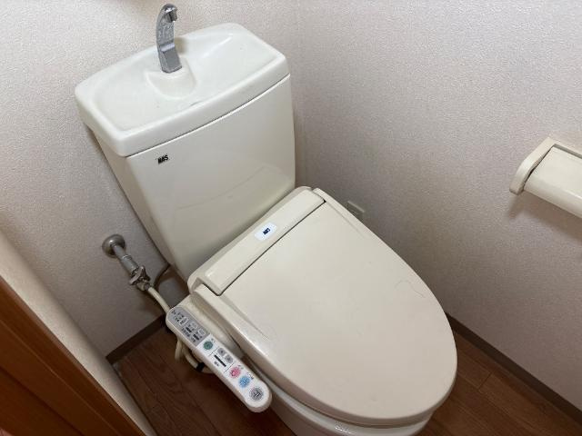 【トイレ】 | ベルファミーユ１ | シャワー付トイレ
