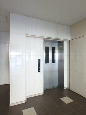 エレベーター