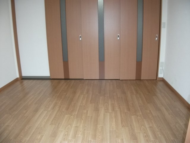 エリーナの内装|洋室