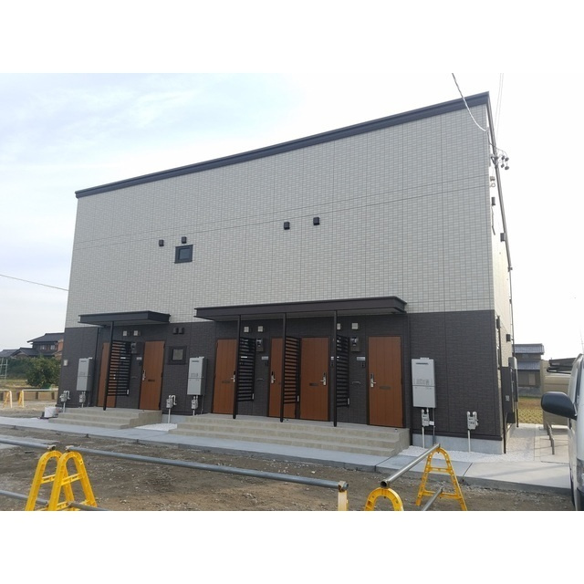 羽島市竹鼻町飯柄のアパートの外観
