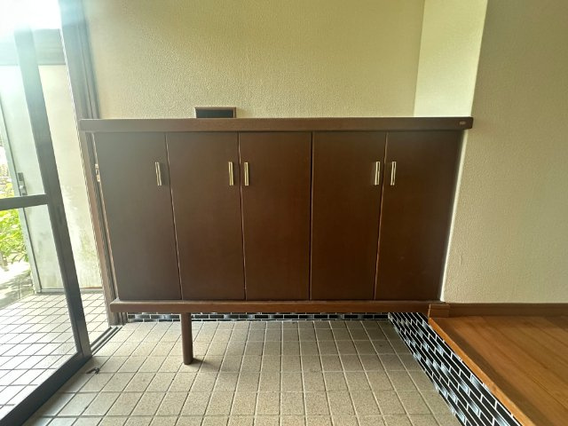 松瀬町青木一戸建の玄関