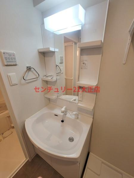 クローバー・グランツ弁天町の洗面所|洗面台