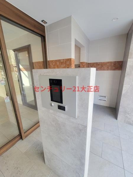 クローバー・グランツ弁天町のエントランス