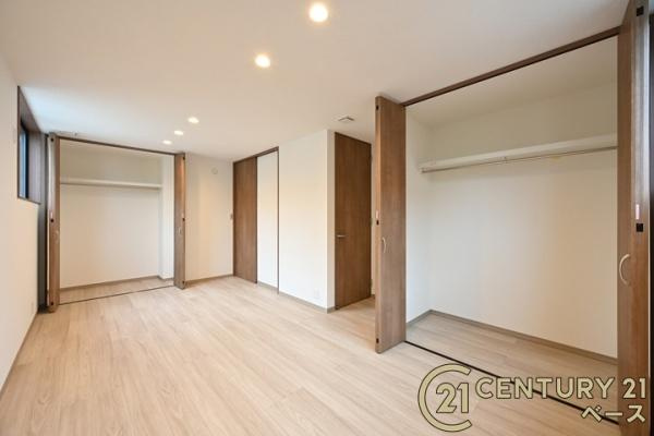 グレーシア別所 ３号地 ／新築一戸建の子供部屋|■現地撮影写真■将来、お子様の成長に合わせて間仕切り壁を施工すれば、２部屋に変更可能！