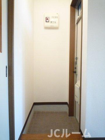 シャトーレ国府の玄関