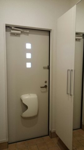 アジュールⅡの玄関