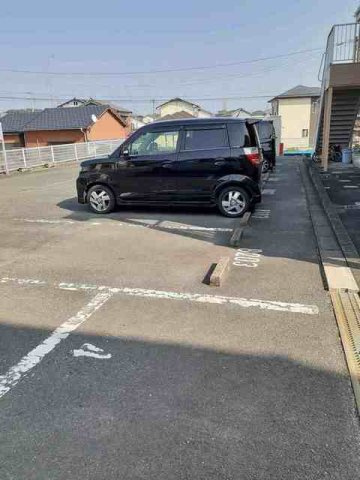 一号線ハイツ（Ａ）の駐車場