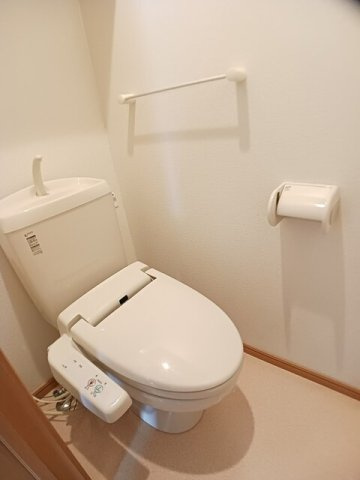 ラルジュ・メゾンＢのトイレ