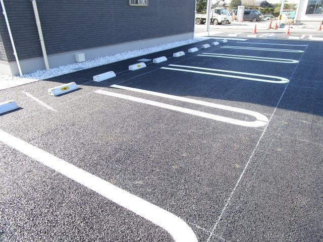 ドルチェ・Ｔの駐車場