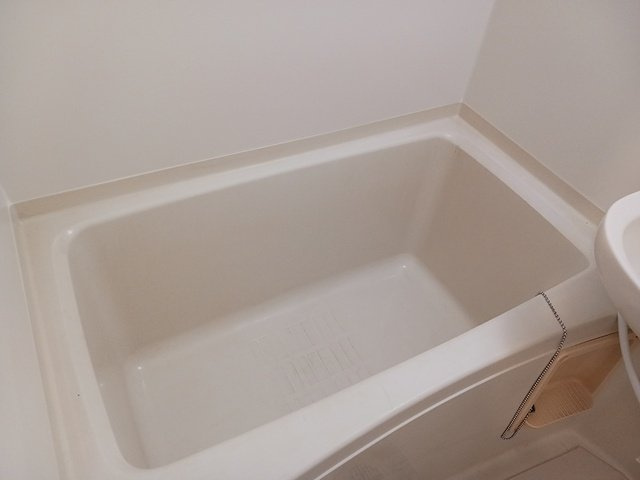 メゾン栄和の浴室
