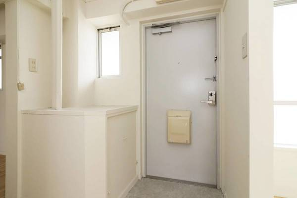 ビレッジハウス江戸川台4号棟の玄関|ビレッジハウスの同一物件・同一タイプの間取りの写真です