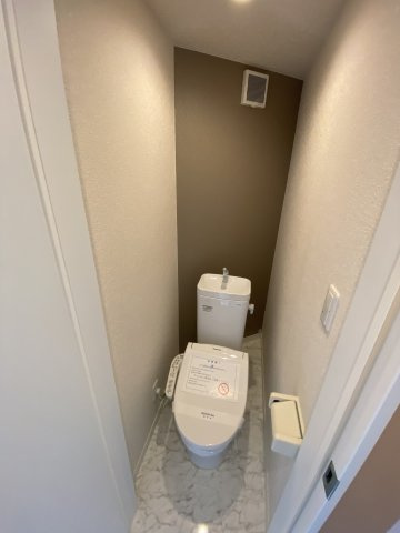 ユナイト野島パーム・ビーチのトイレ|落ち着いた色調のトイレです