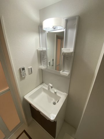 Searex横須賀中央の独立洗面台|独立洗面台で身支度をすべて済ませてしまいましょう