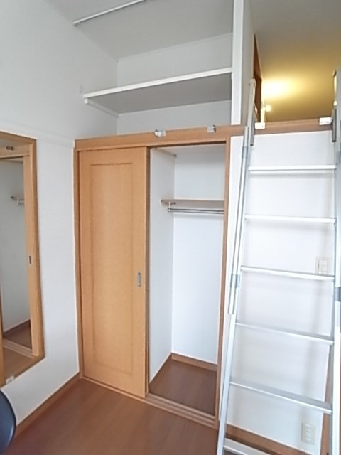 レオパレスKAMISHOの収納