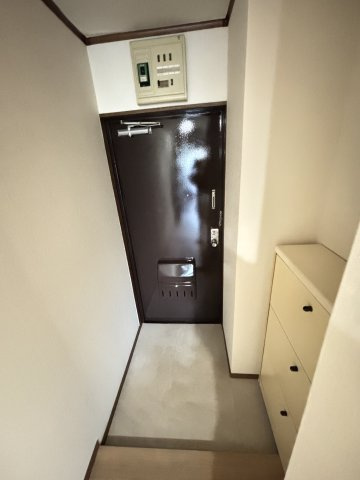 不入斗マンションの玄関|シンプルで使いやすい玄関です
