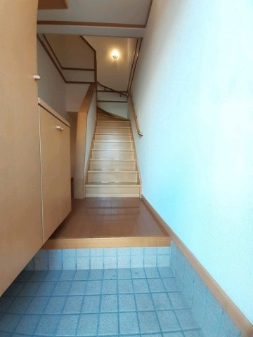 アンソレイエＢの玄関