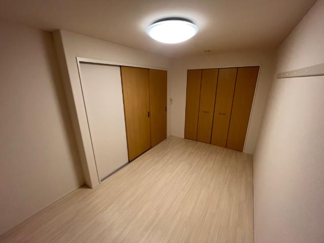 プレーンの内装|洋室