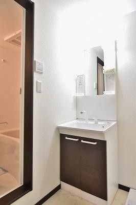 R’ｓ Residence愛宕の洗面所