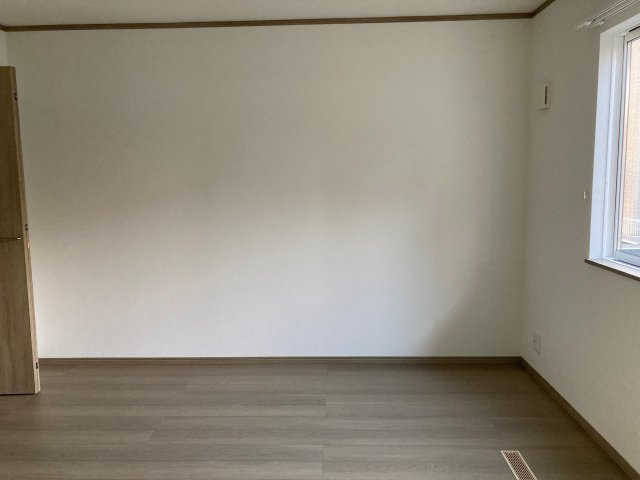 ラ　ヴィエルジュの洋室