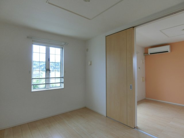 クレメント　Ａの洋室