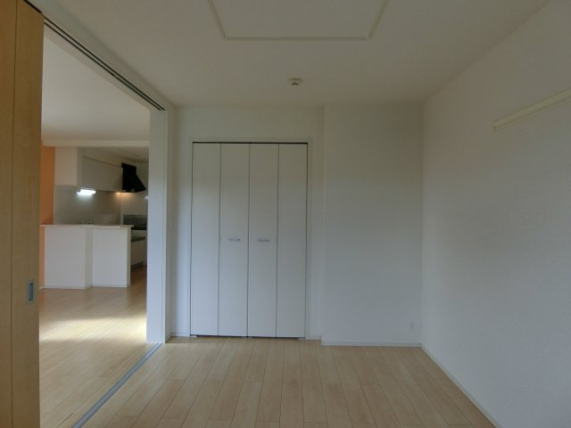 クレメント　Ａの洋室