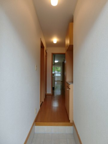 パインコーン　２番館の玄関|イメージ105号室の写真