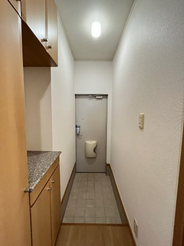 パインコーン　２番館の玄関