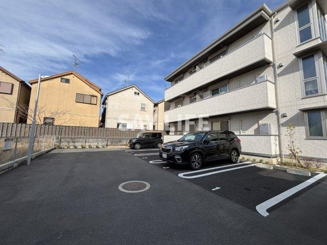 Arkの駐車場