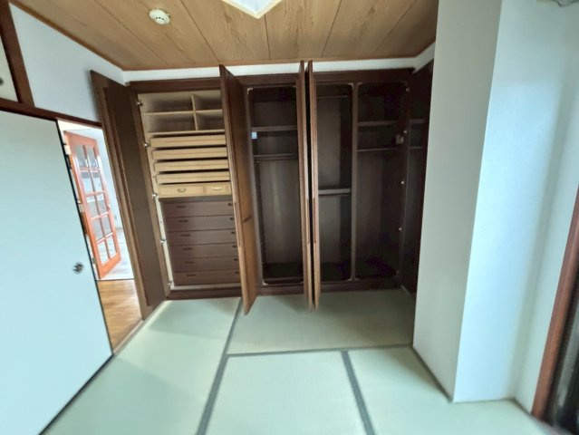 安井ビルのエントランス