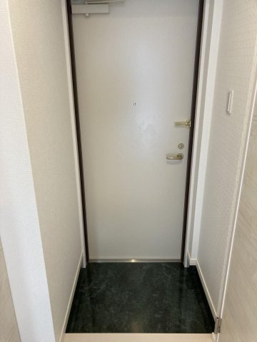 MDIアクトスペリタ折尾駅前の玄関