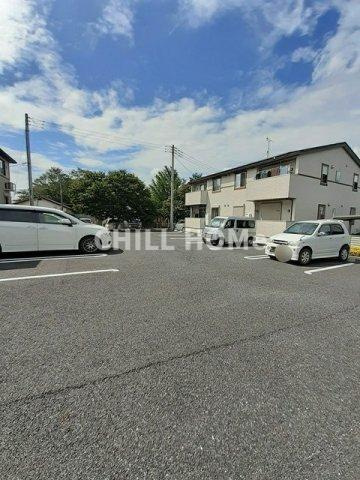 メゾン・グレイスⅠの駐車場|当社、チルホームのHPもご覧ください(^^)/物件情報多数♪