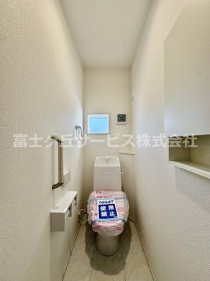 【トイレ】 | 豊橋市佐藤4丁目 新築一戸建て 1号棟 | トイレです